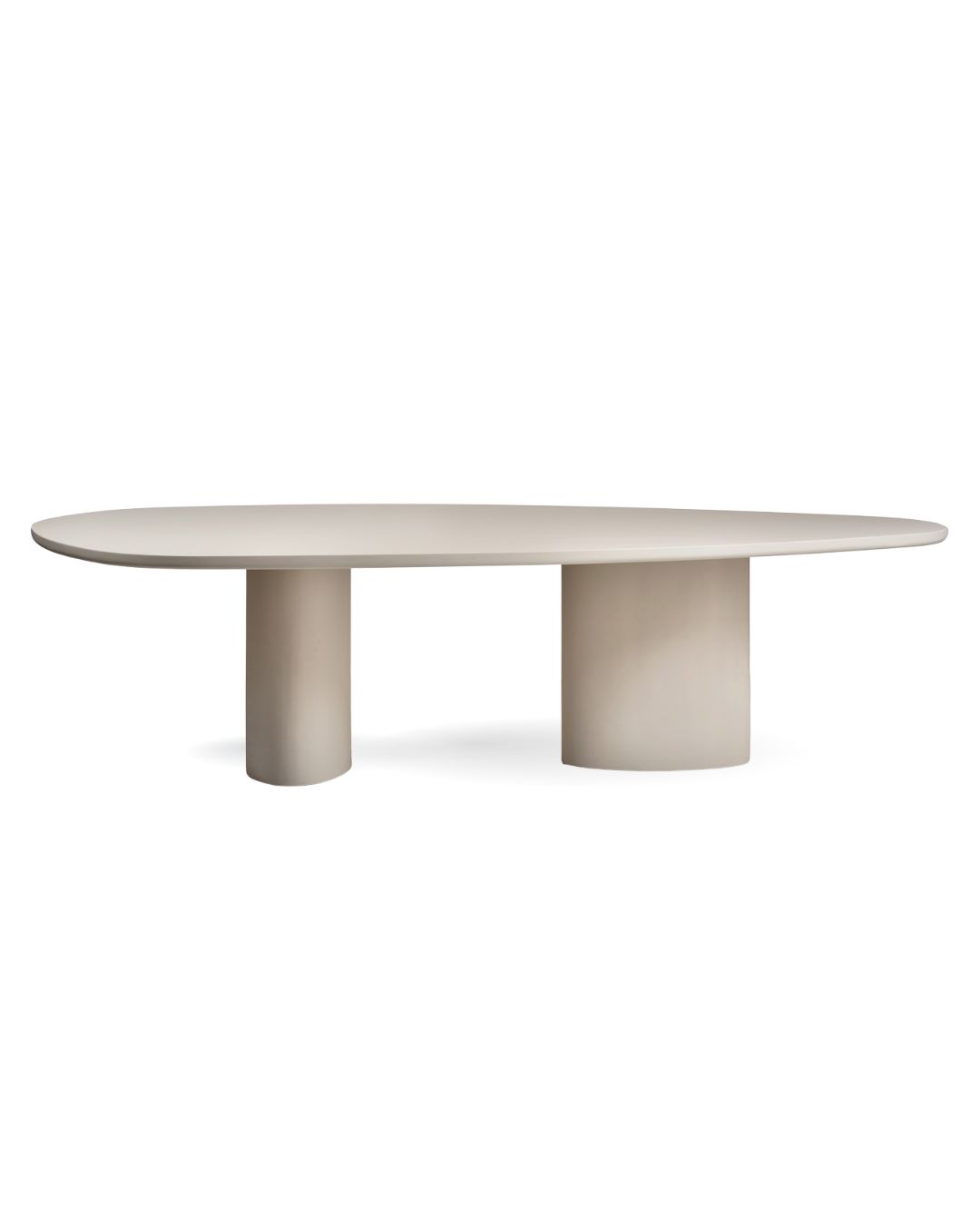 Šviesus valgomojo stalas iš mikrocemento