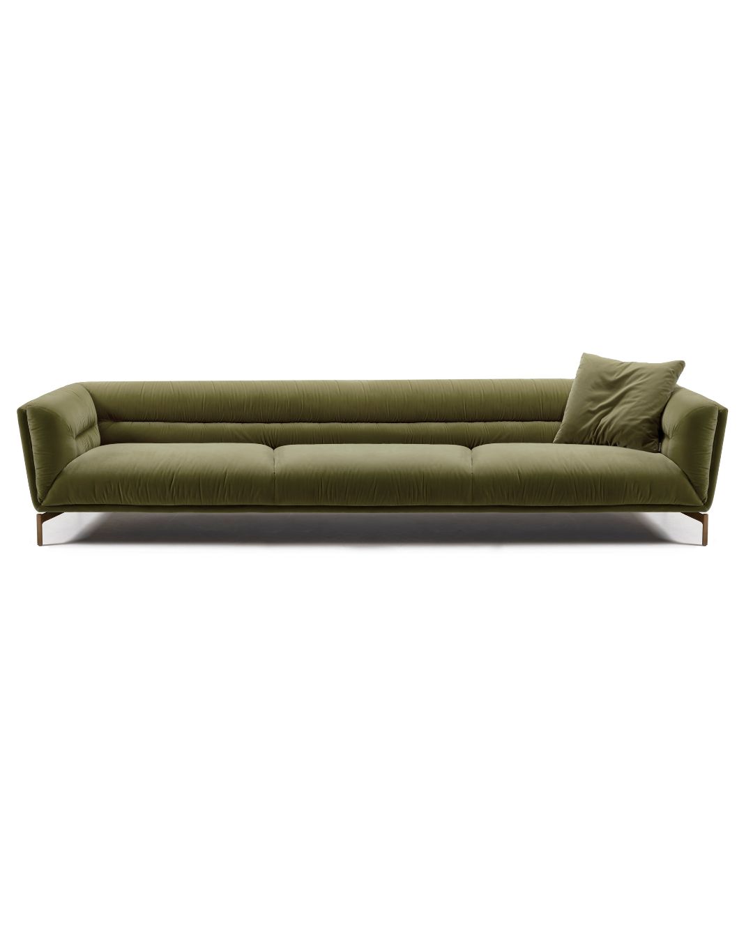 Moderni Art Deco stiliaus žalios spalvos veliūrinė sofa su plonomis metalinėmis kojelėmis