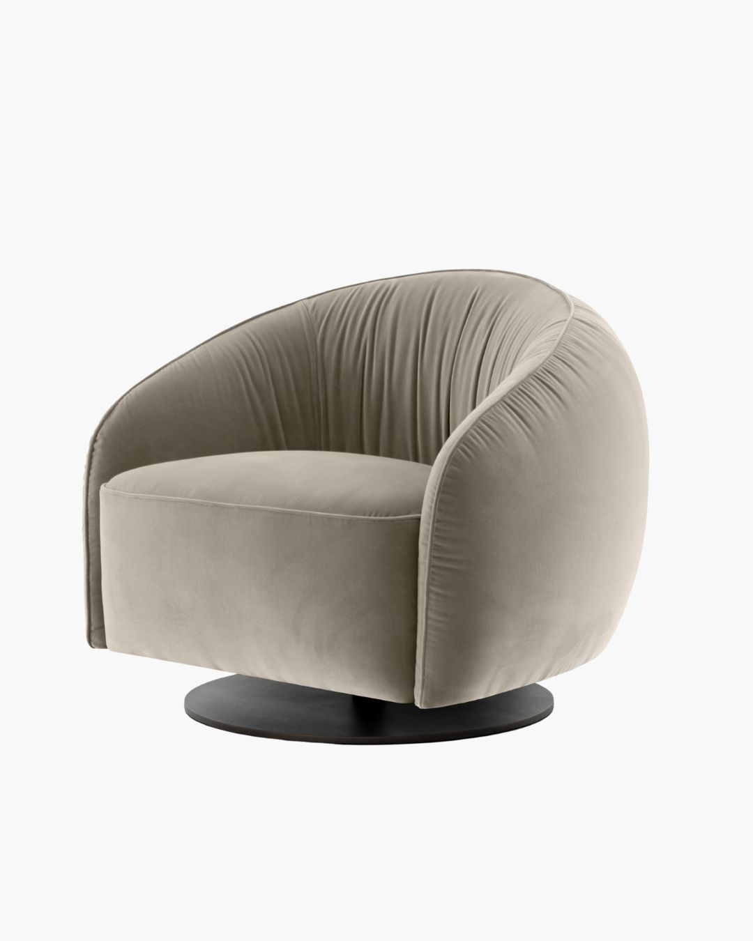 Nest fotelis iš Nicoline – apvalių, apgaubiančių formų, su žemu atlošu ir besisukančia baze
