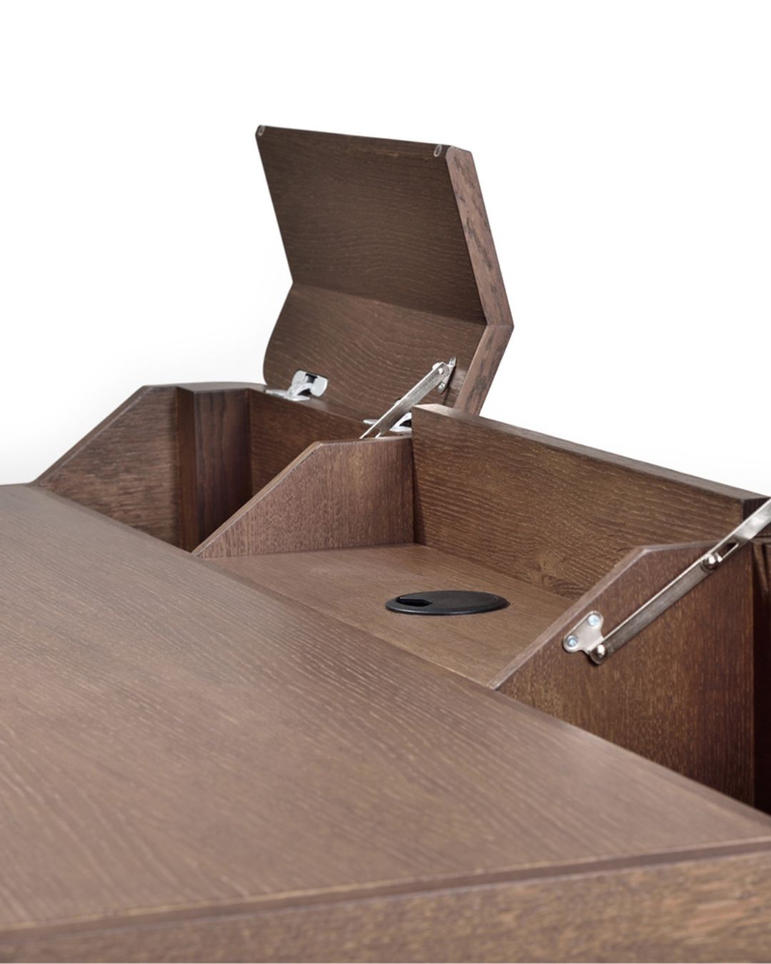 Darbo stalas mediniu rėmu - nuotrauka iš arti