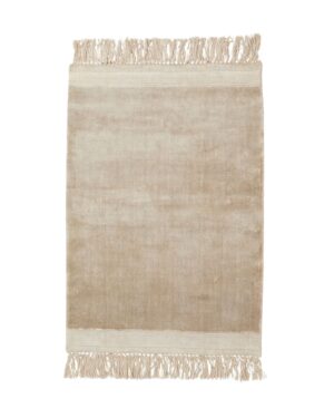 Kreminės spalvos kilimas su kutais