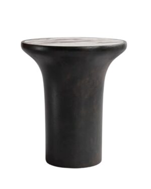 Juodas šoninis staliukas su baltu marmuriniu stalviršiu