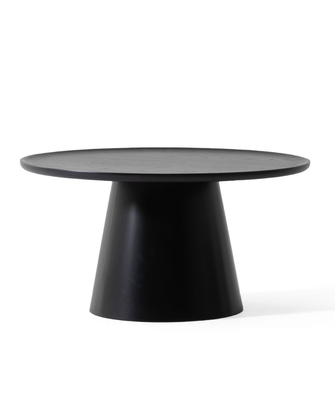 Juodas kavos staliukas YODA su kūgio formos baze ir apvaliu stalvirišiu