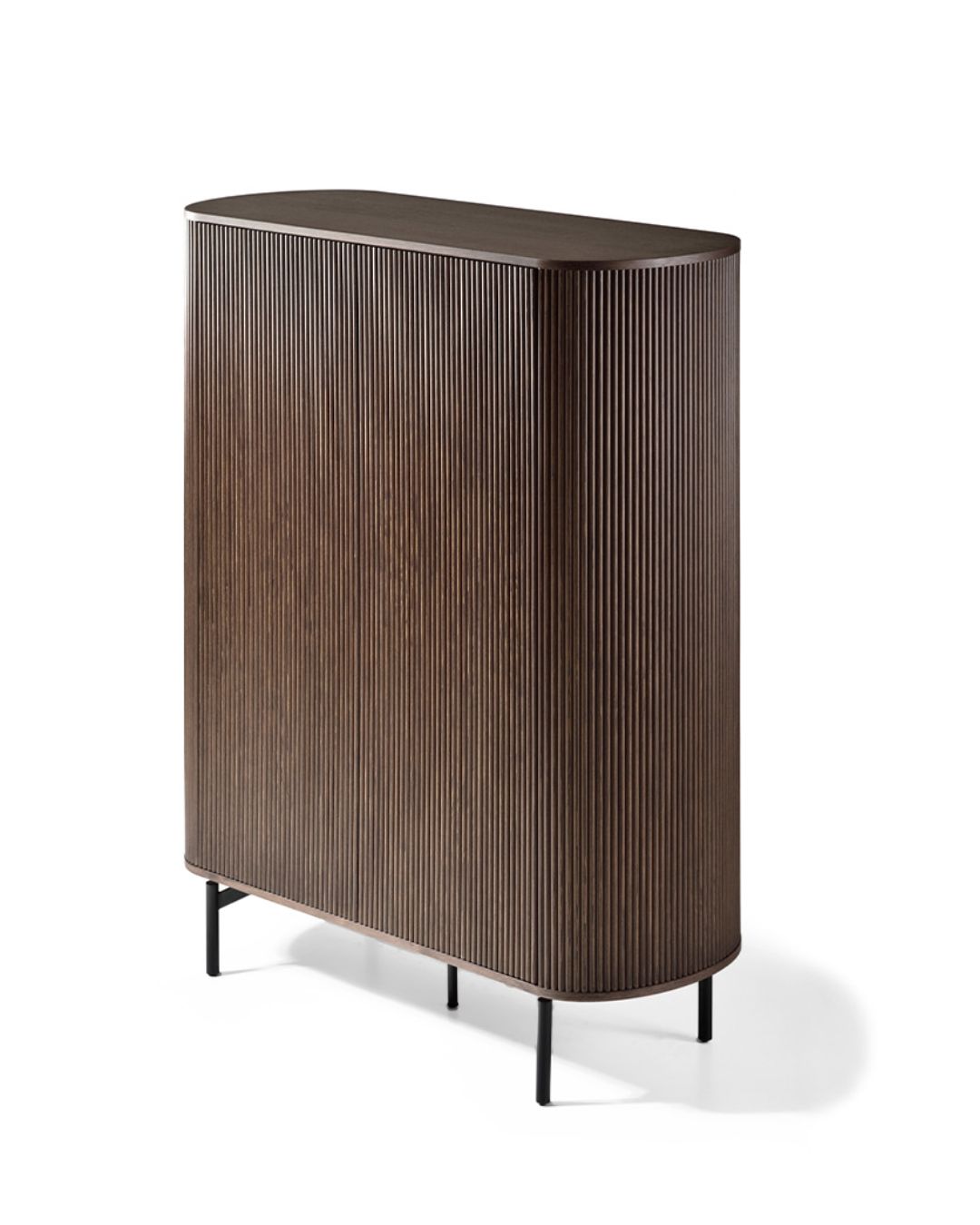 Minimalistinio dizaino medinė frezuota indauja su aukštomis juodomis metalinėmis kojelėmis