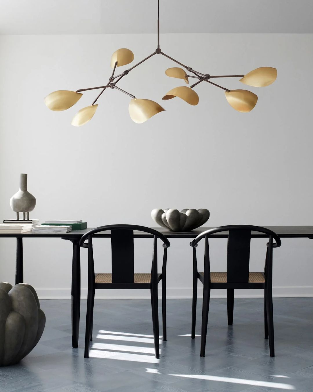 Modernaus dizaino pakabinamas šviestuvas