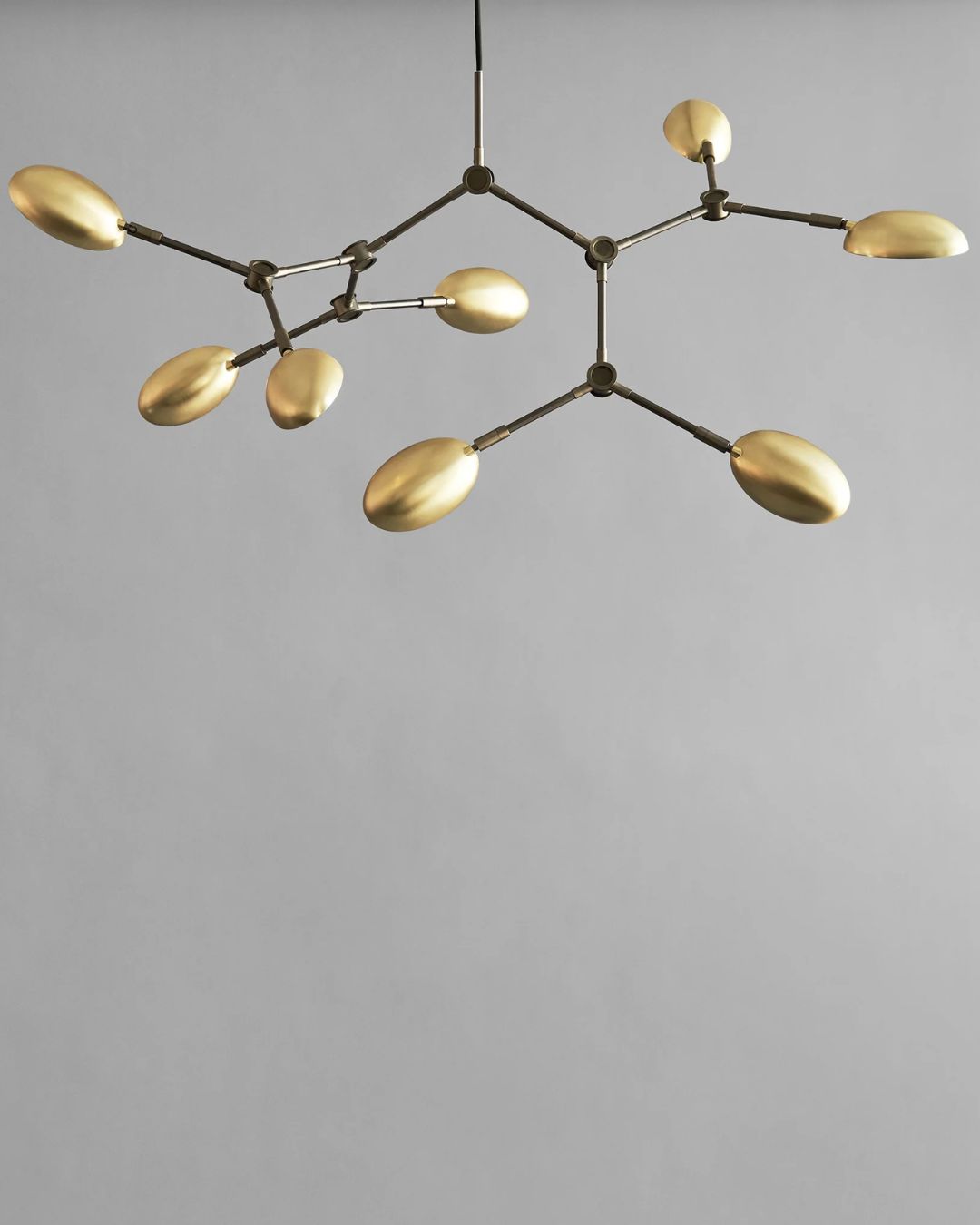 Aukso spalvos pakabinamas šviestuvas Drop Chandelier Mini