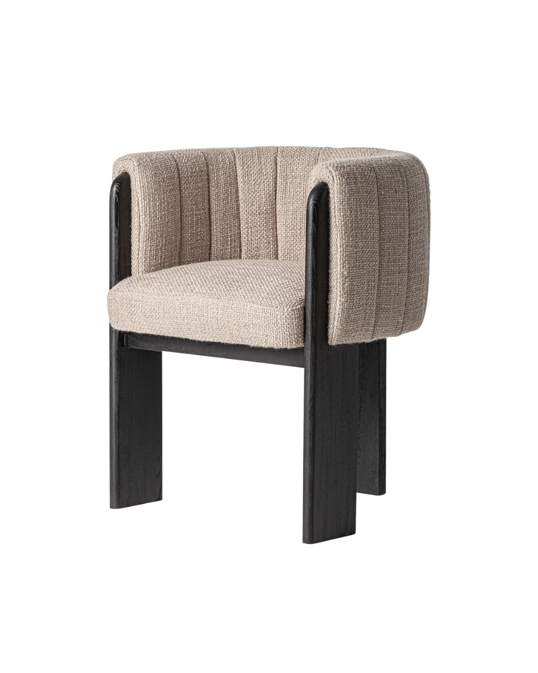 Modernaus dizaino valgomojo kėdė CLUNY su porankiais. Aptraukta smėlio spalvos audiniu. Kojelės - juodo ąžuolo.