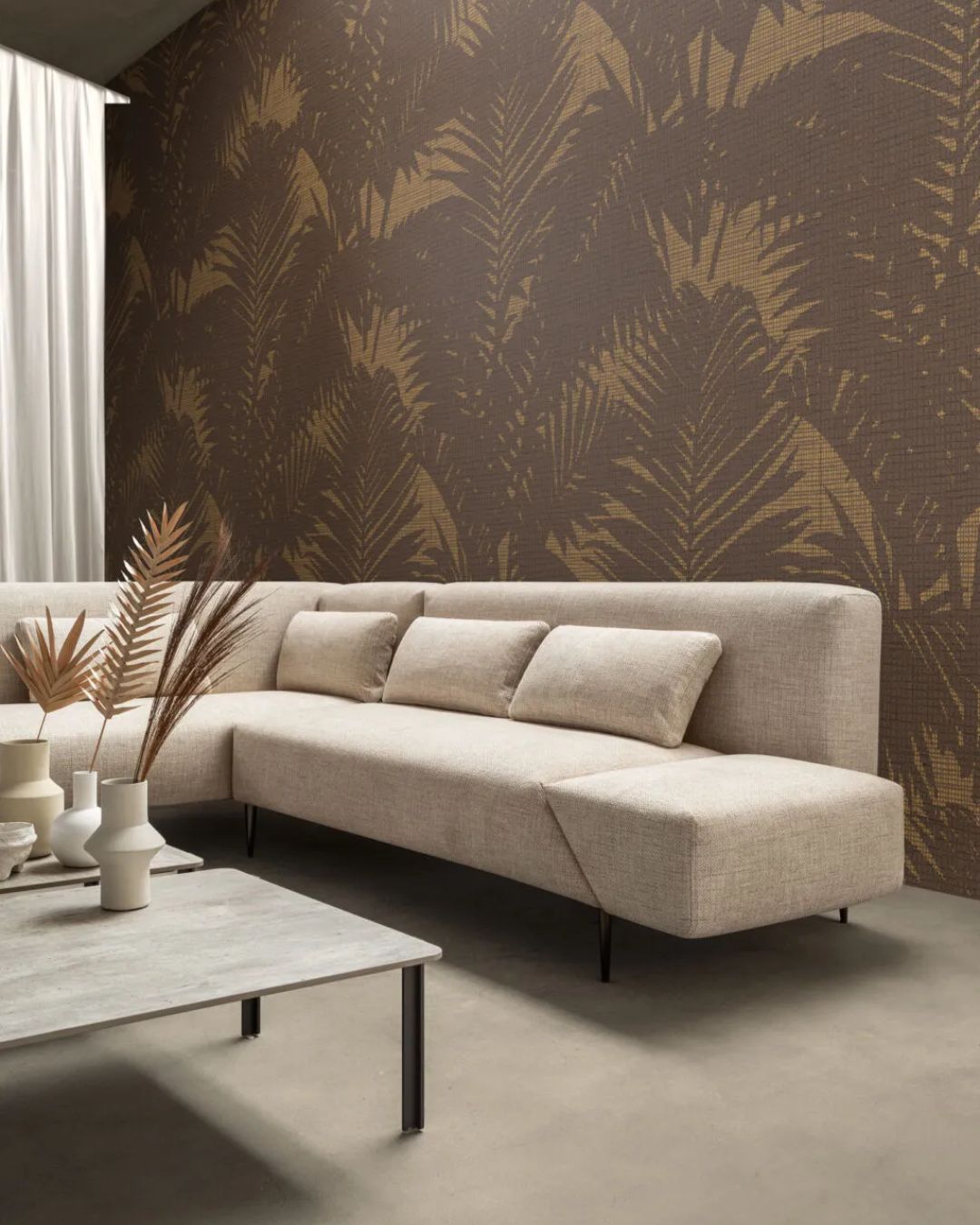 Modernaus dizaino sofa su reguliuojamais porankiais iš Samoa Divani