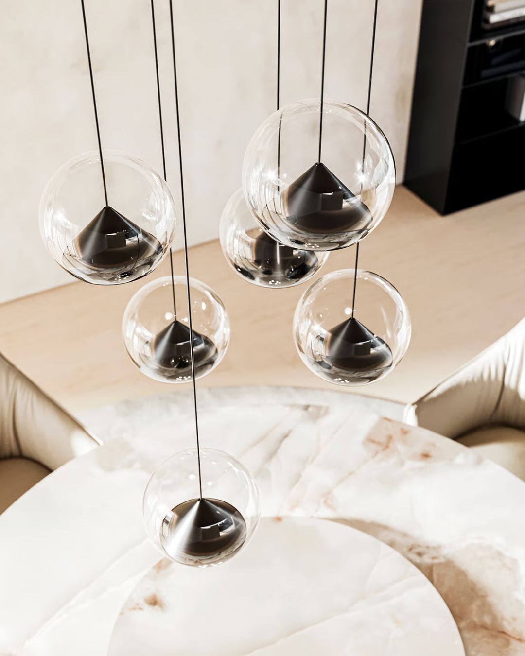 Juodos spalvos lašelio formos pakabinami šviestuvai Cherry iš Eforma