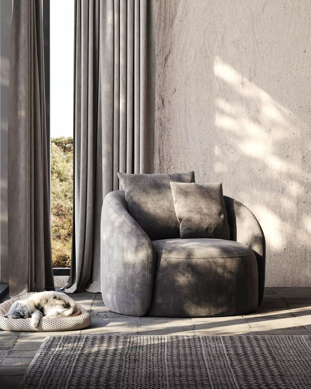 Pilkos spalvos fotelis lenktu atlošu