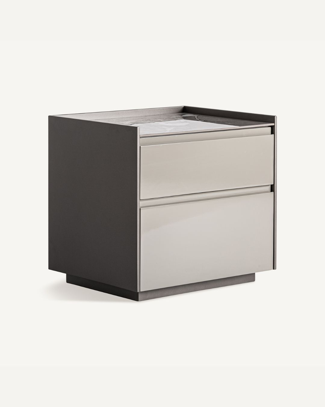 Pilkos spalvos kvadratinė naktinė spintelė su akmens stalviršiu ir 2 stalčiais