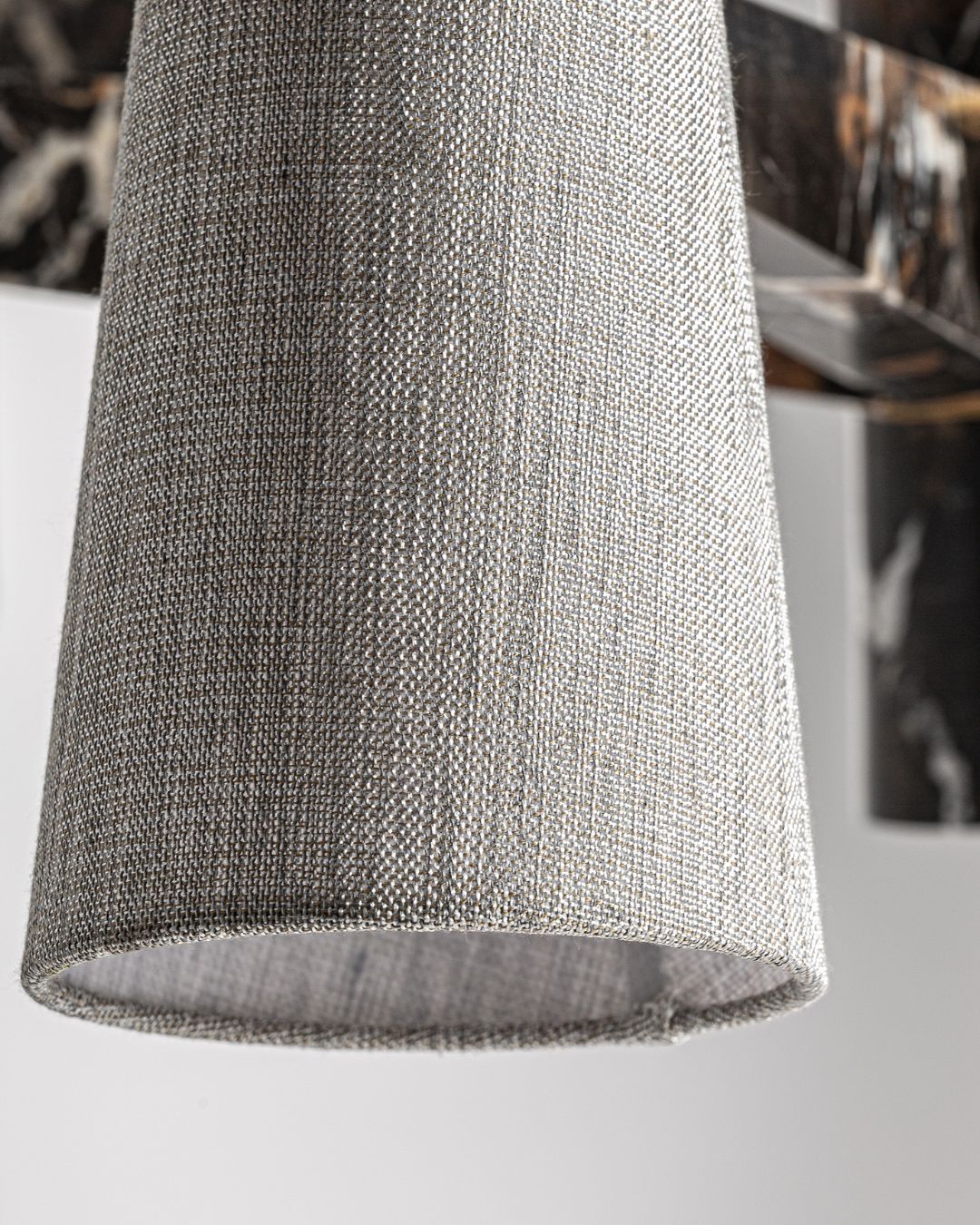 Prabangus pakabinamas šviestuvas iš Vical Home