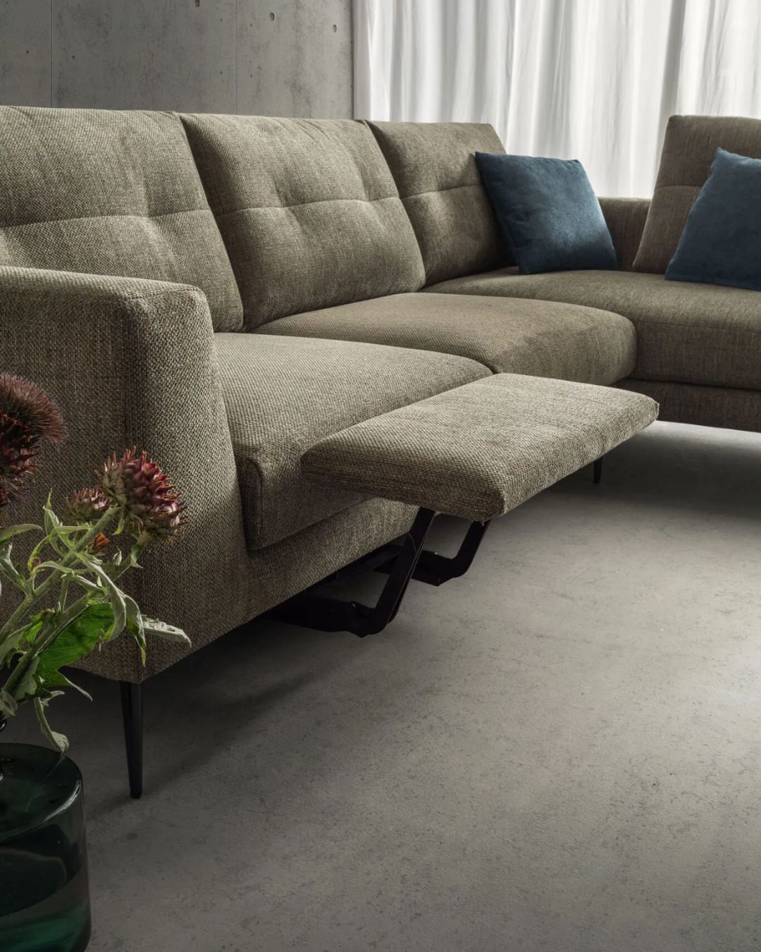 Tamsiai žalios spalvos dvivietė sofa iš Samoa Divani