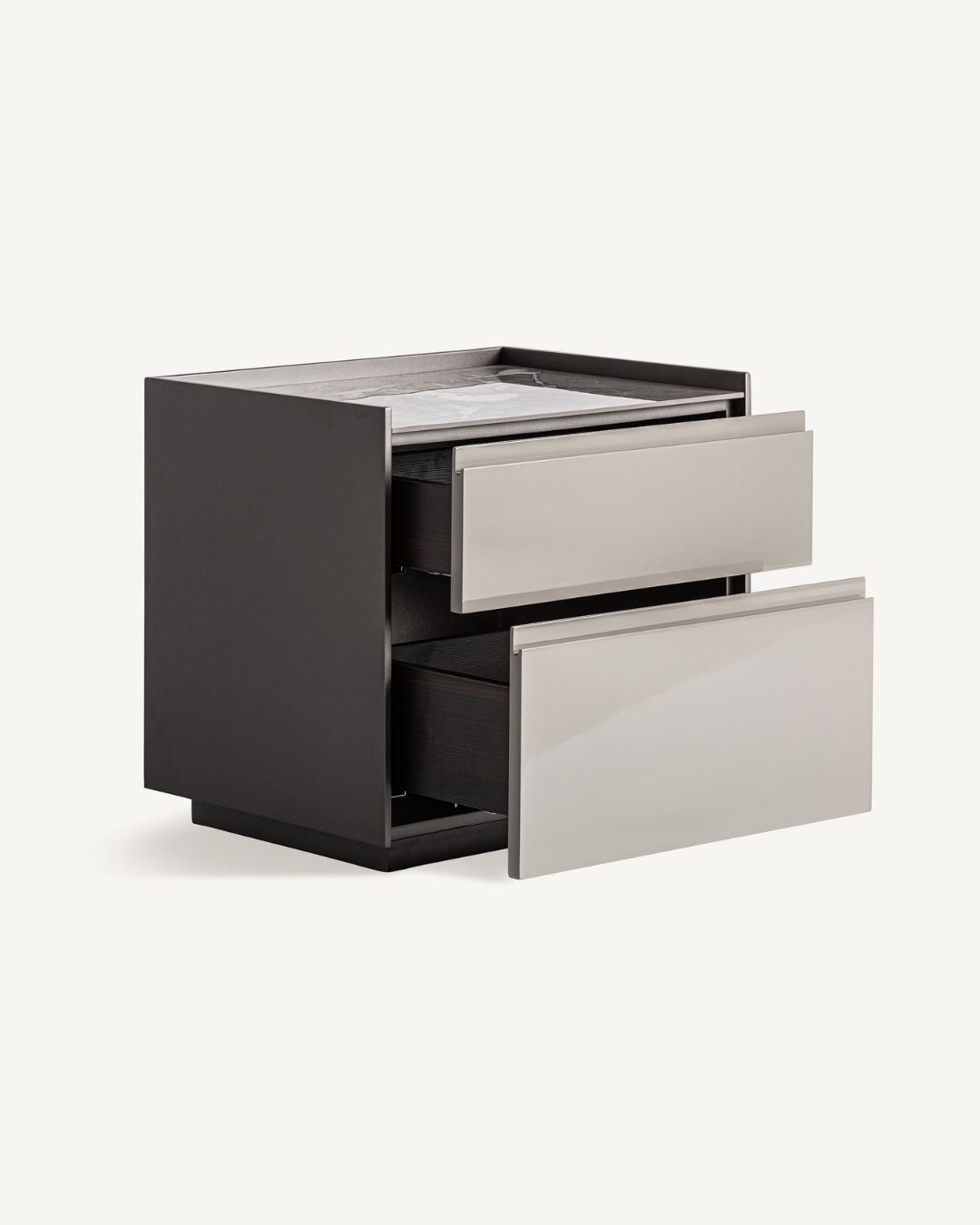 Pilkos spalvos kvadratinė naktinė spintelė su akmens stalviršiu ir 2 stalčiais