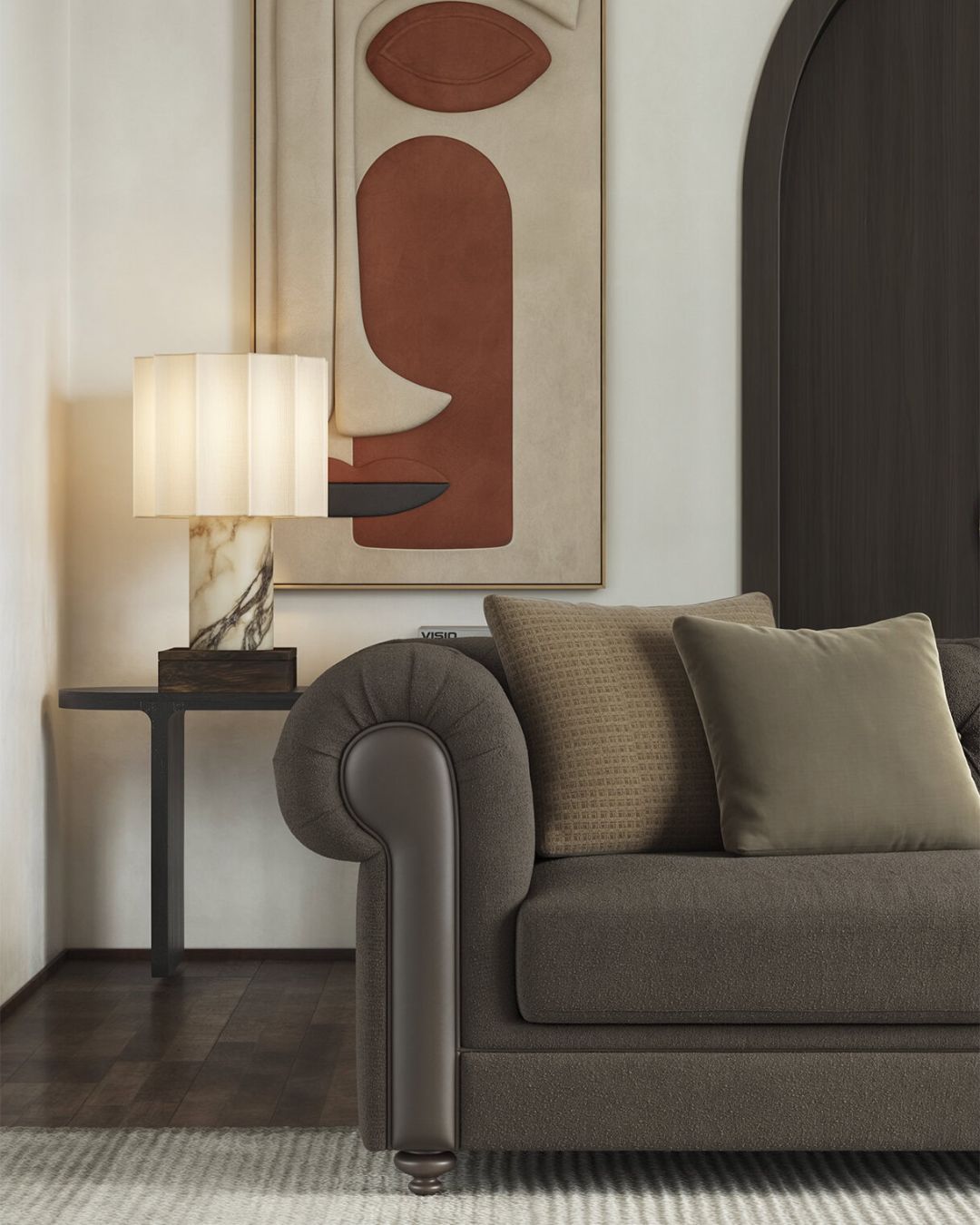 Klasikinė chester stiliaus sofa su rusvu audiniu