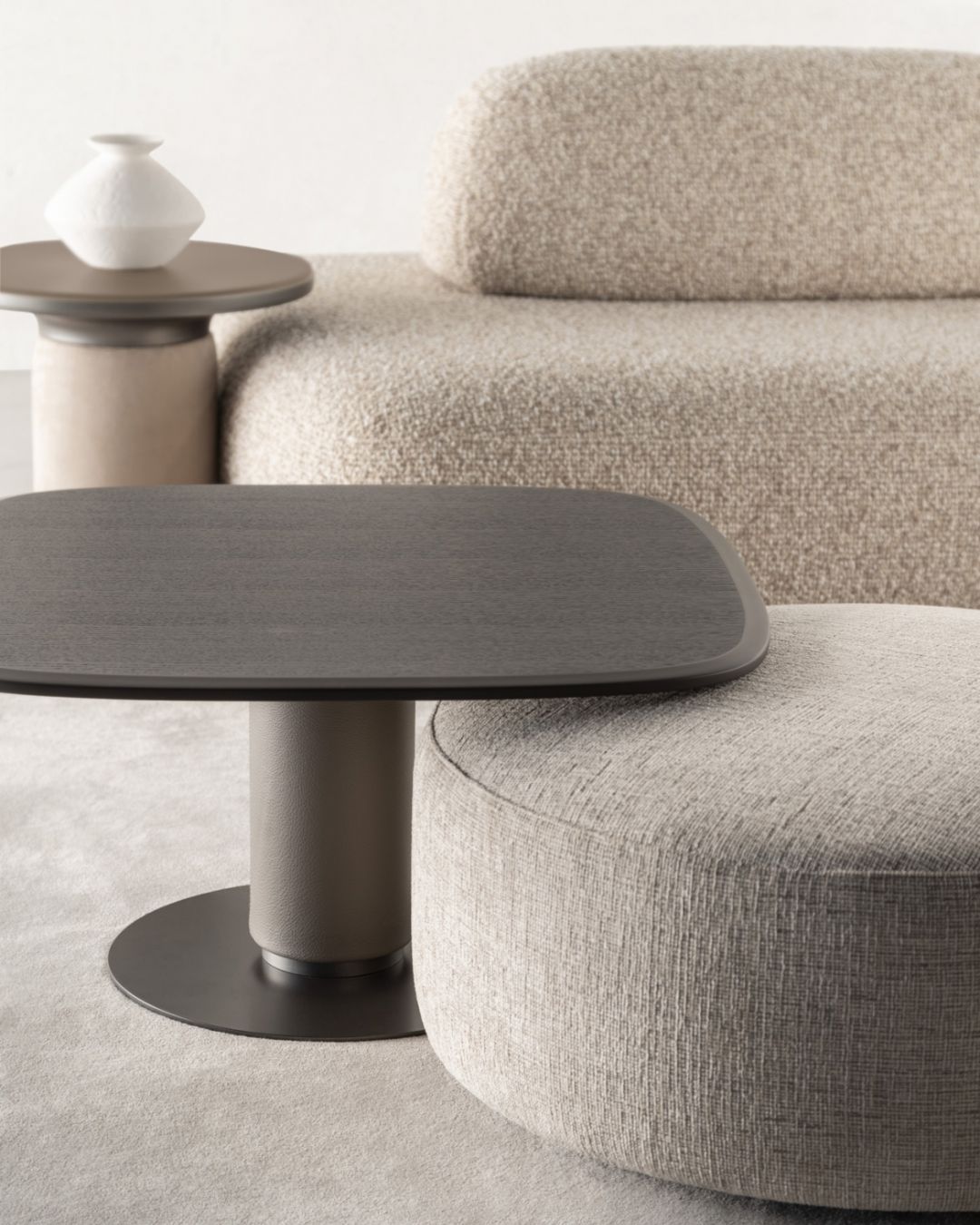 Dynamic kavos staliukas - nuotrauka interjere