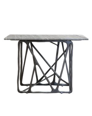 Konsolė su metaliniu pagrindu, kuris įkvėptas voratinklio formų. Stalviršis iš pilko marmuro.